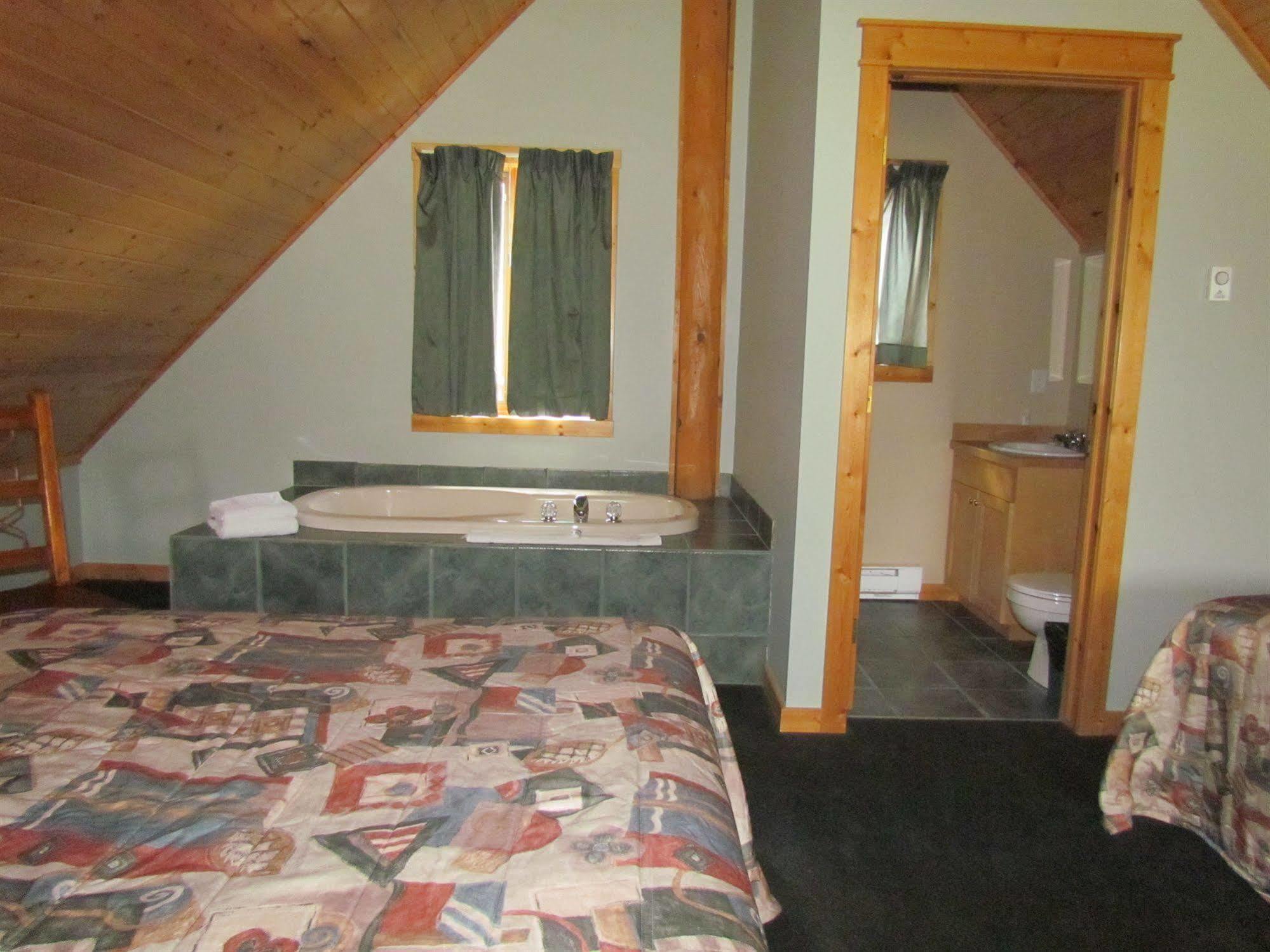 Chancellor Peak Chalets Parson Eksteriør billede